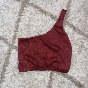 One shoulder crop top